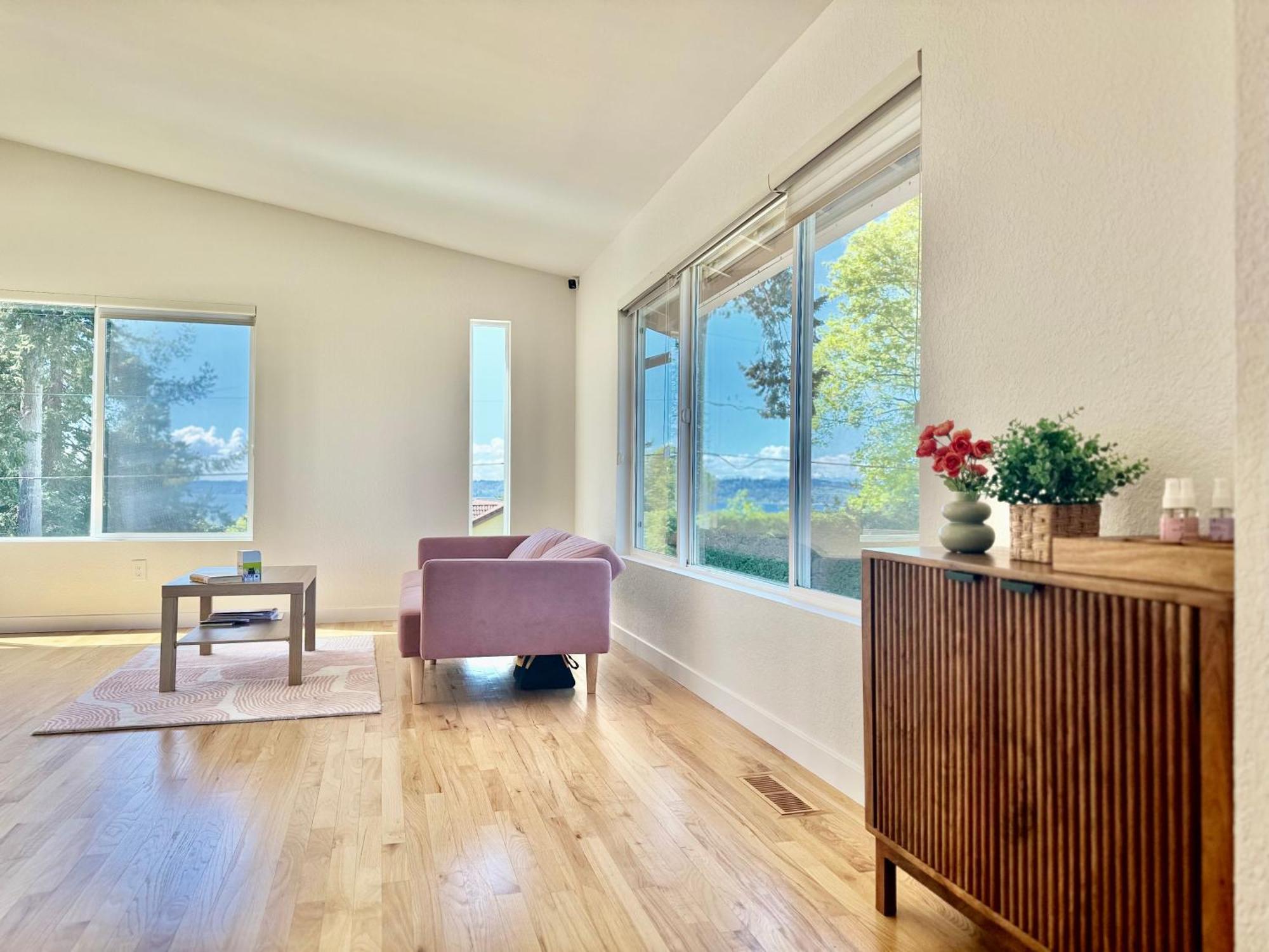 Besa Homestay Near Beach And Seatac Airport - Shared Bathroom With Max 2 Guests Des Moines Buitenkant foto